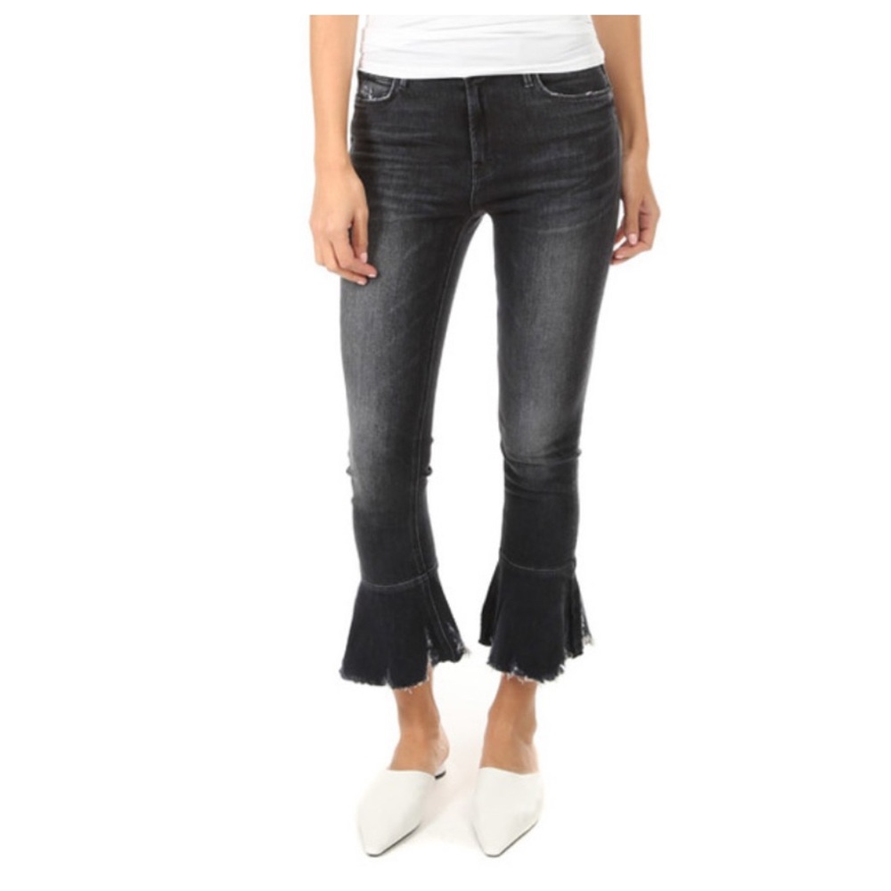 MOTHER Denim The Cha Cha Chew in Leave the Light On (Washed Black/Dark Gray)